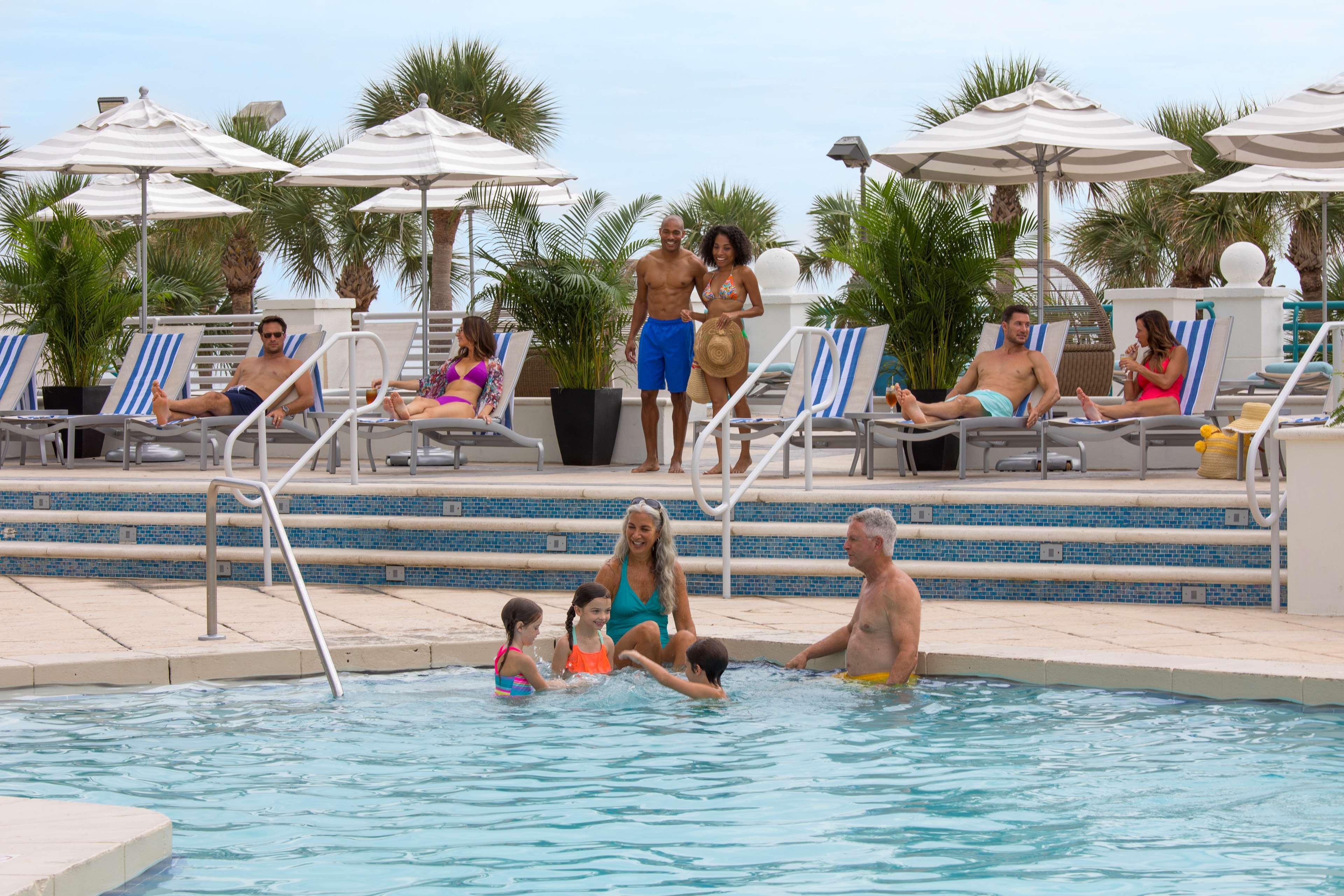 Hilton Daytona Beach Resort (Adults Only) Exterior photo